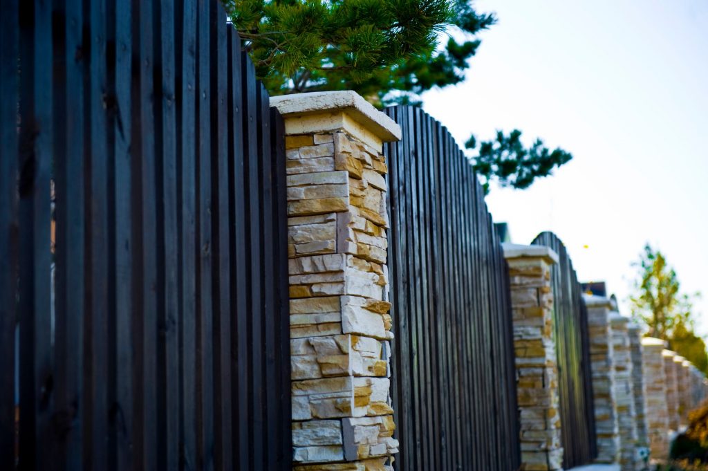 Backyard Fence Installation, Tallahassee FL